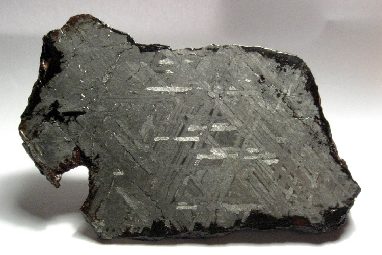 Meteoric Iron ของขวัญอันน่าทึ่งจากอวกาศ